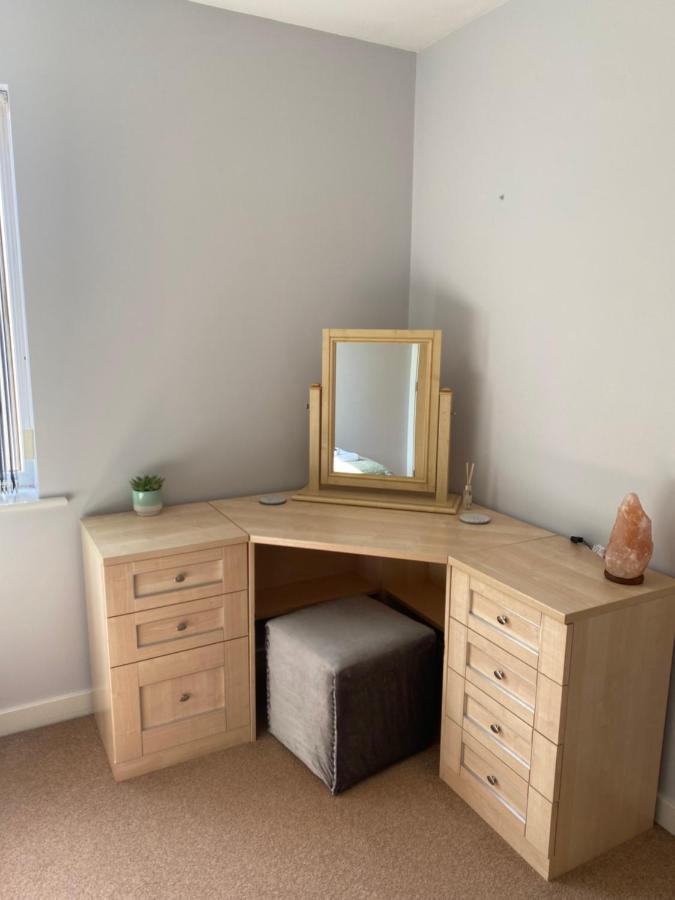 Coventry City Centre Townhouse With Private Parking Villa Bagian luar foto
